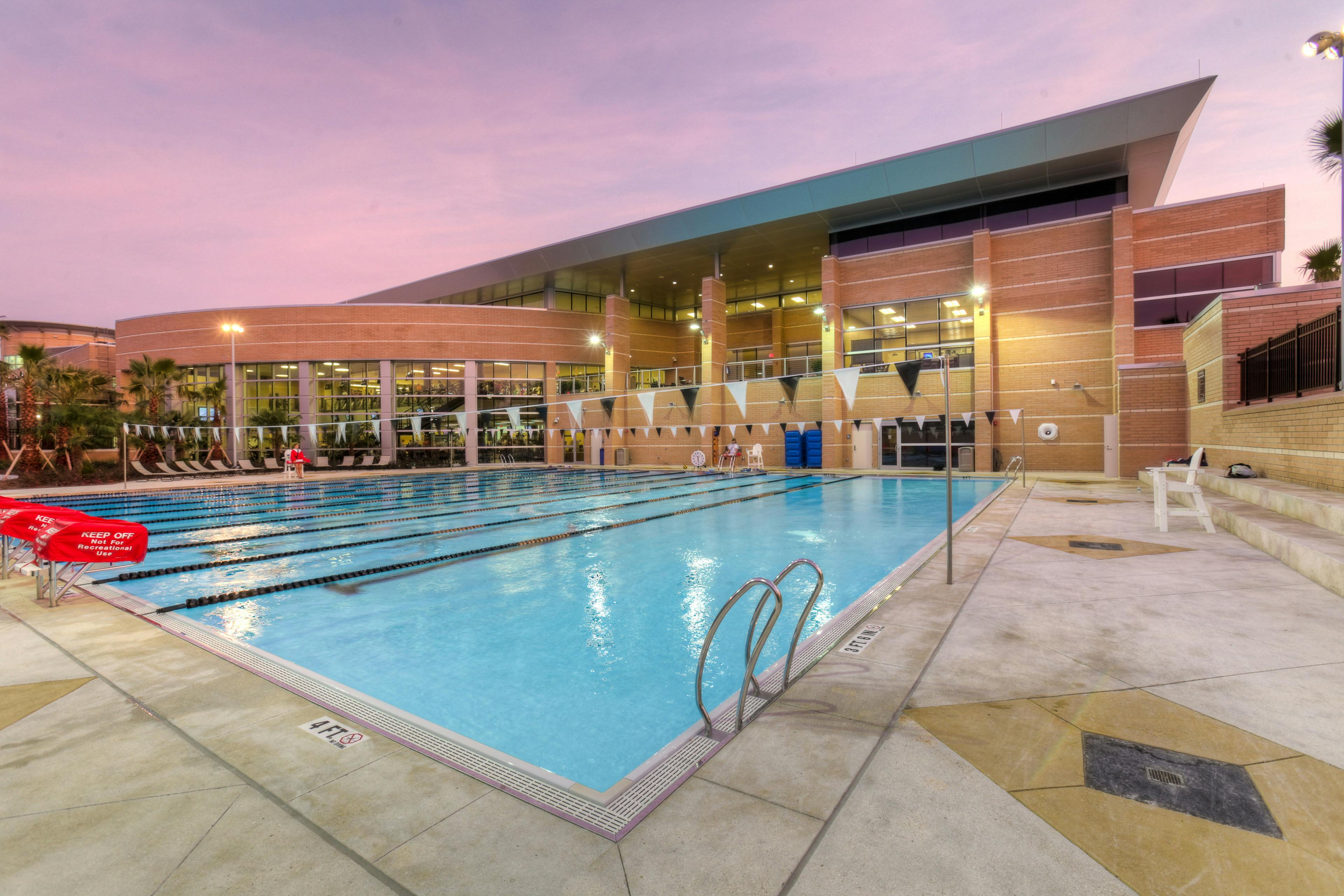 Photo UCF Recreation Center Pool