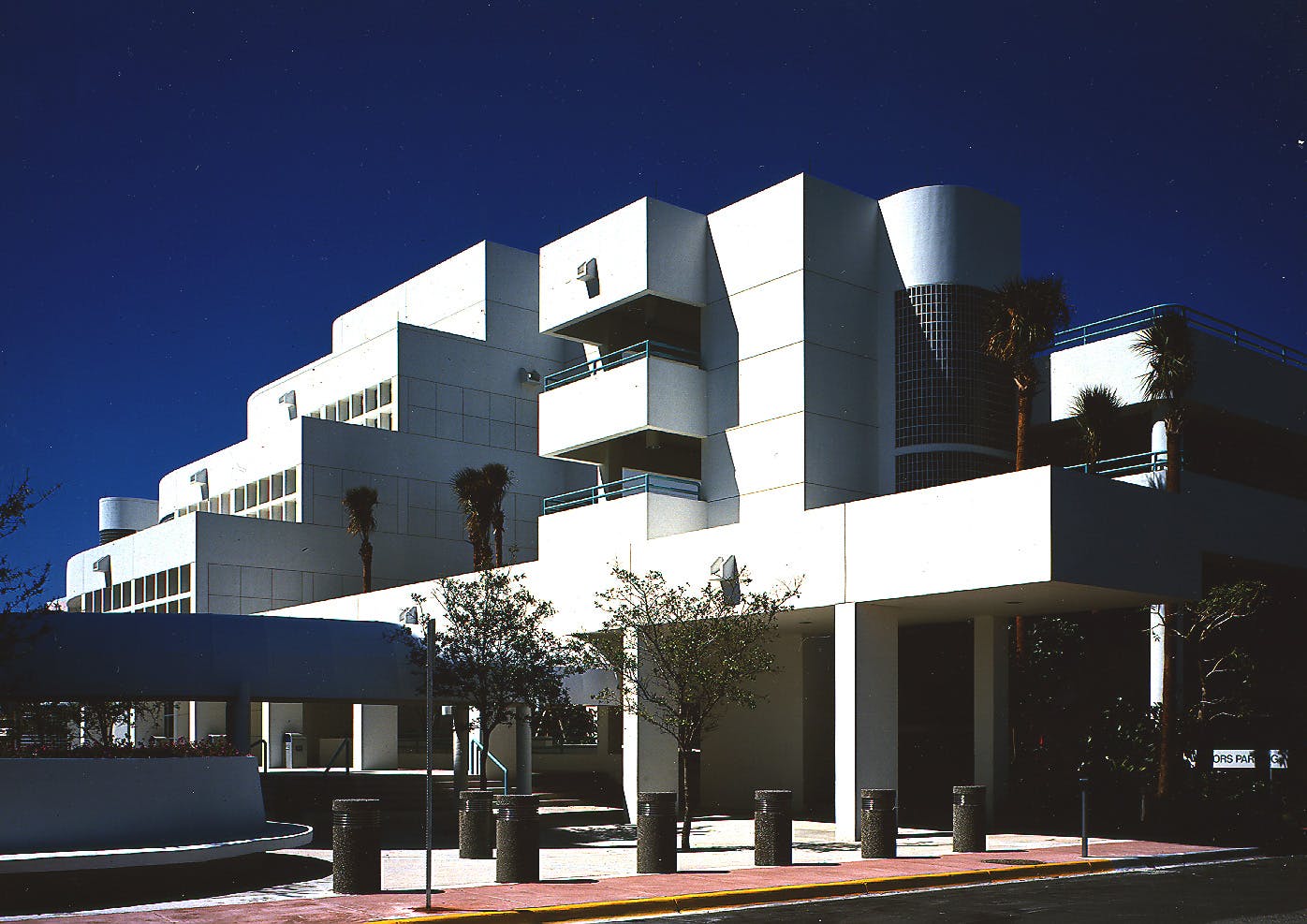 Photo Miami Beach Judicial Center & Parking Garage - 1 