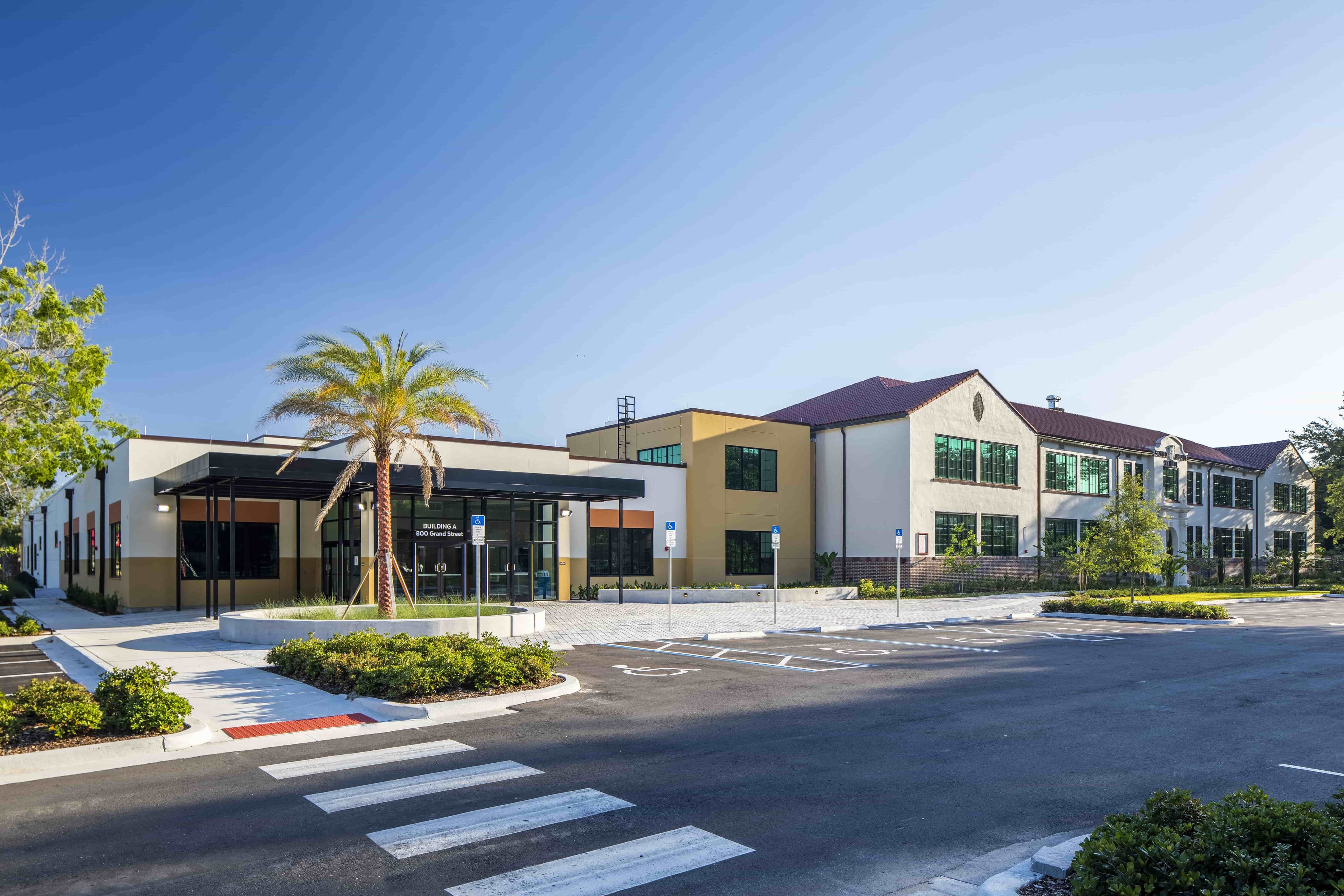 Photo Grand Avenue Neighborhood Center 2