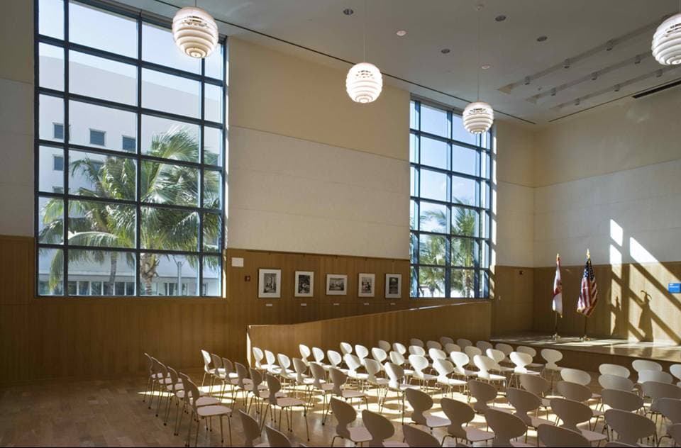 Photo Miami Beach Regional Library - 6