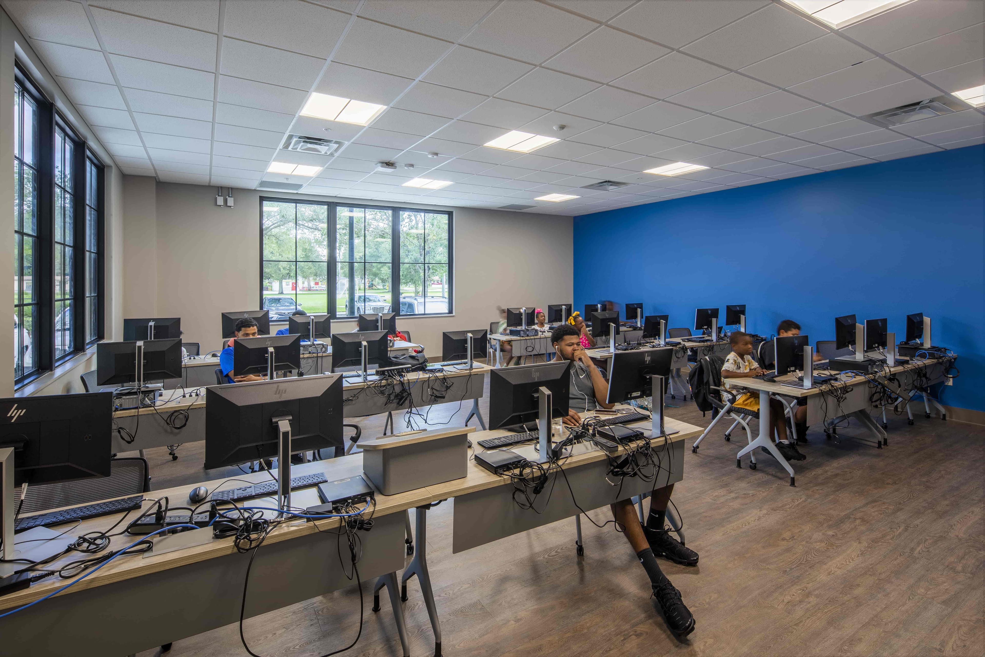 Photo Grand Avenue Neighborhood Center 9