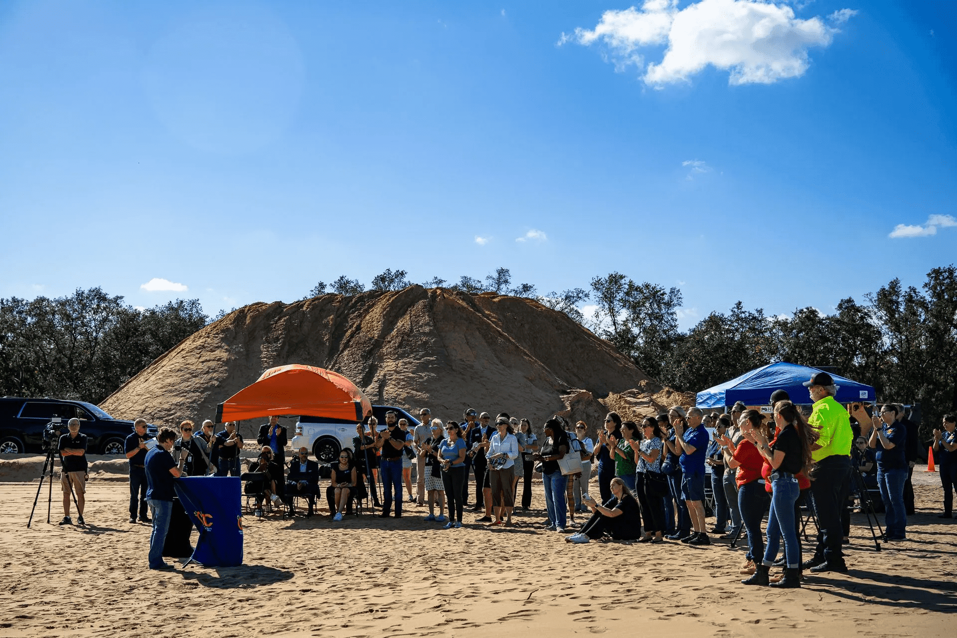 Crowd at Horizon West Groundbreaking thumbnail image.