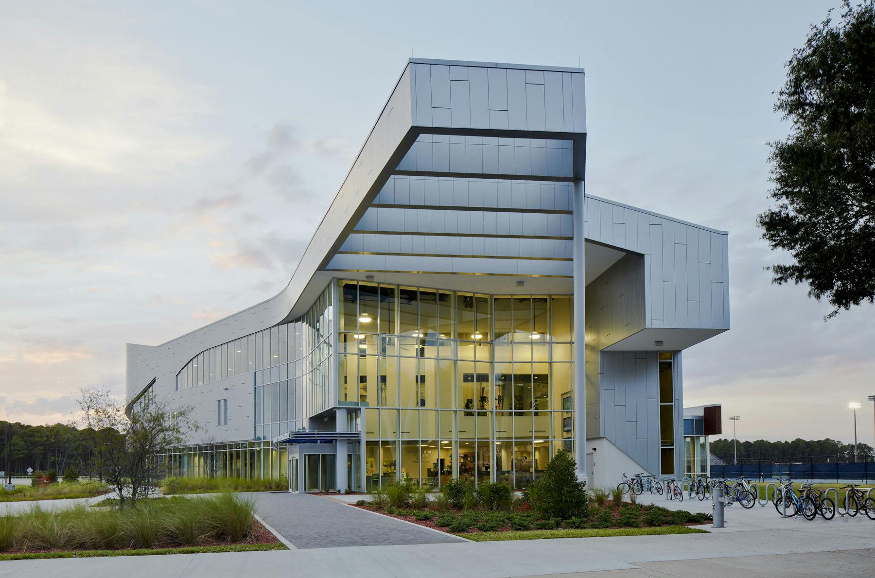 Photo University of North Florida Student Wellness Complex - 11