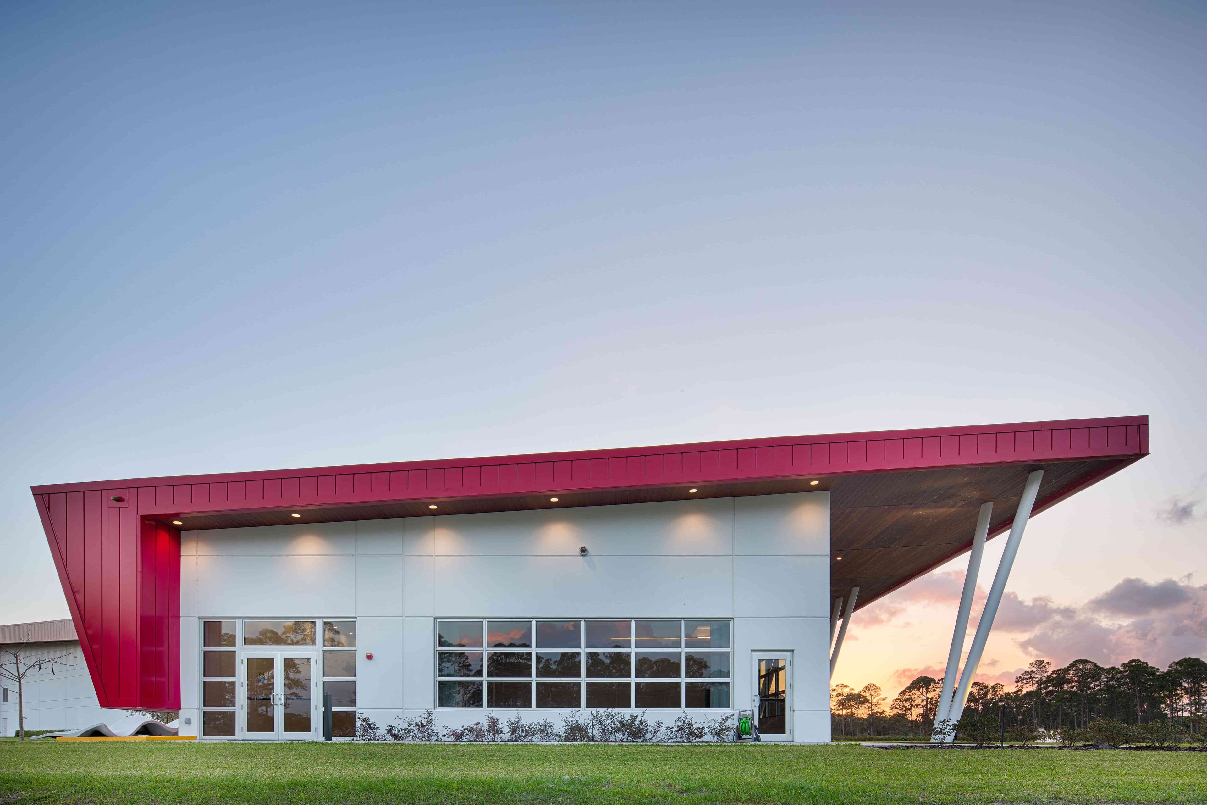 Photo Intergenerational Recreation Facility at South County Regional Park - 9