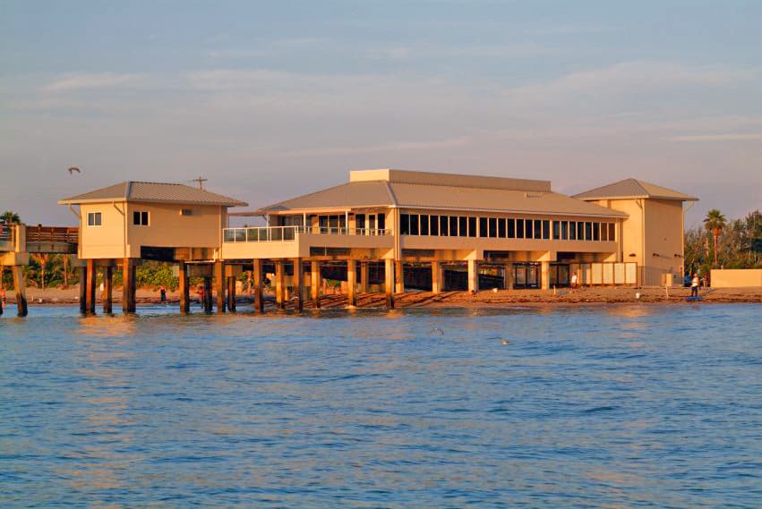 Dania Beach Pier Restaurant & Bait Shop