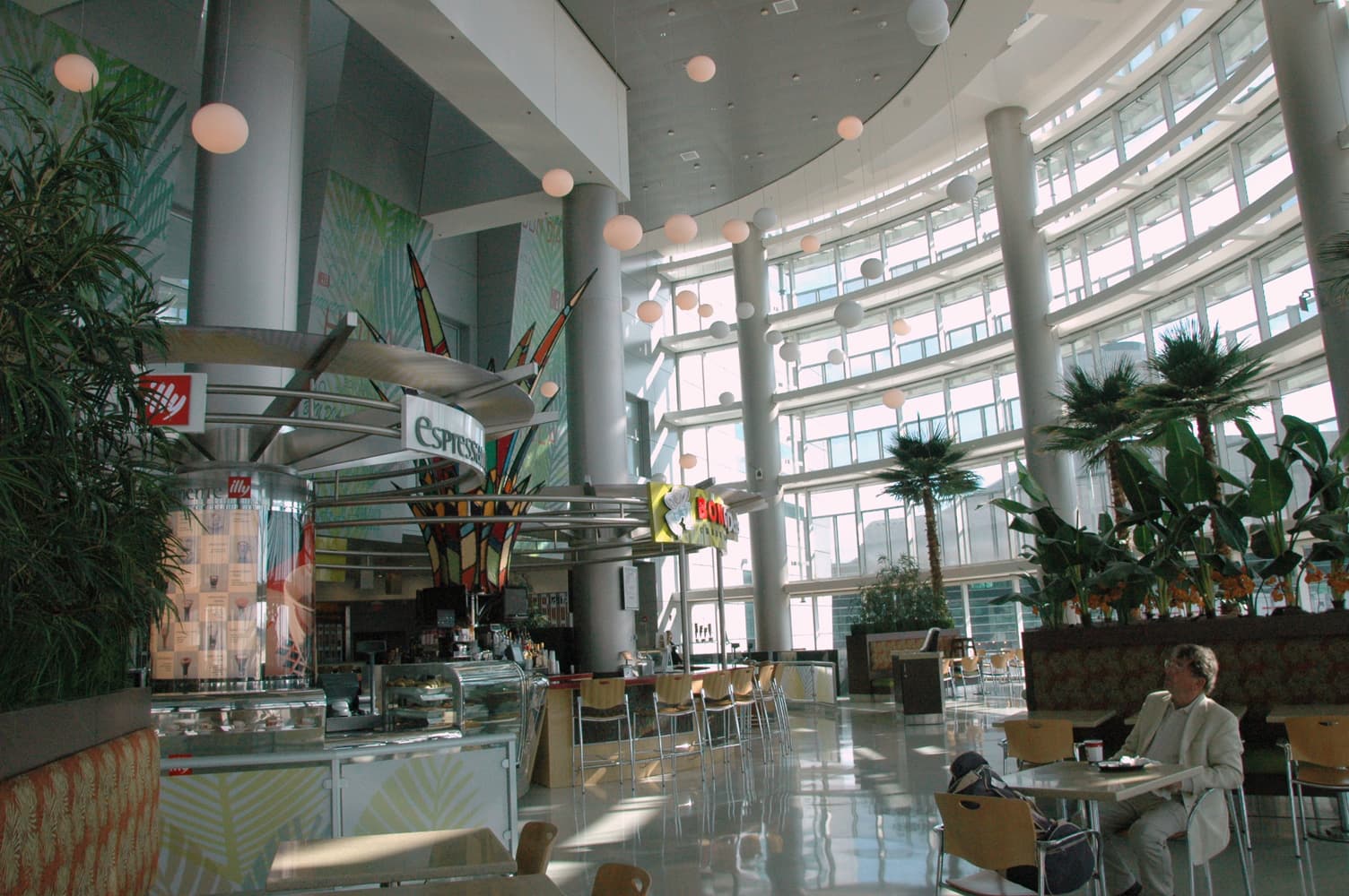 MIA Concessions DSC 2664-half smaller