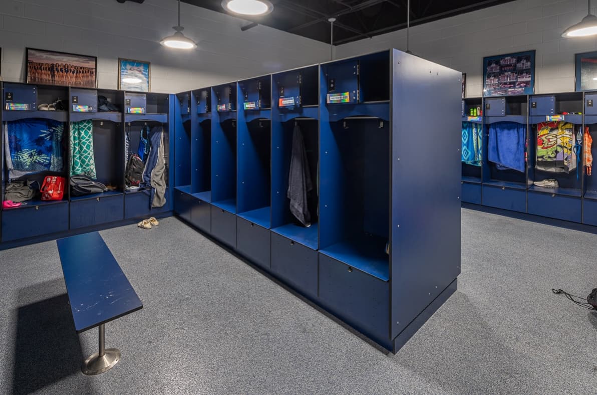 UNF Aquatic Locker Rooms-min thumbnail image.